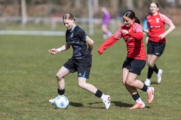 Bild 81 - wBJ VfL Pinneberg - Waldd�rfer SV : Ergebnis: 5:0